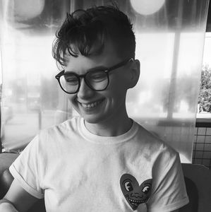 Meet your Posher, Max